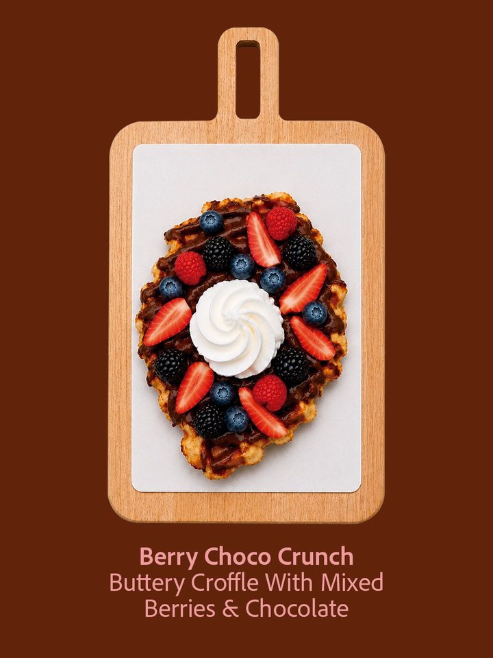Berry Choco Crunch: croffle with mixed berries and chocolate